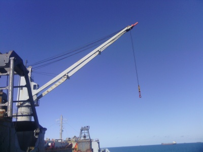 Ship crane being lifted